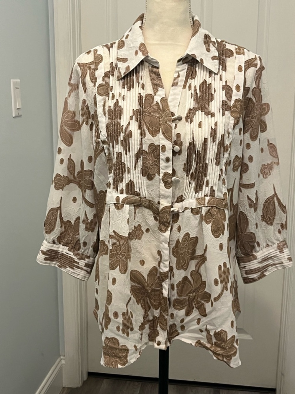Coldwater Creek White and Brown Floral Pintuck Button-Front Blouse